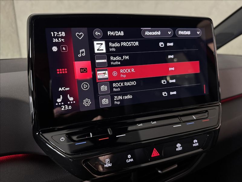 Volkswagen ID.3 Pro Performance IQ Light ACC - fotka 35 z 50