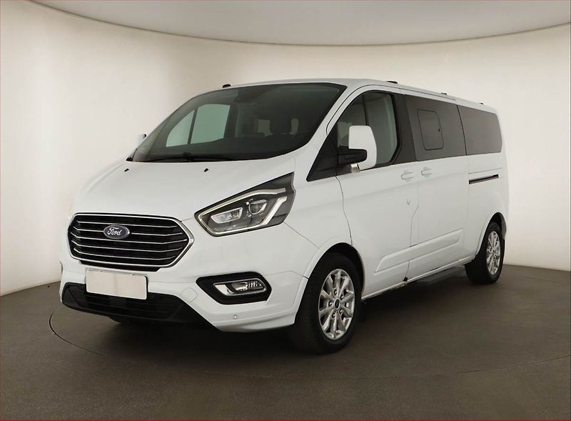 Ford Tourneo Custom (2018) Titanium 2.0 EcoBlue, ČR - fotka 2 z 14