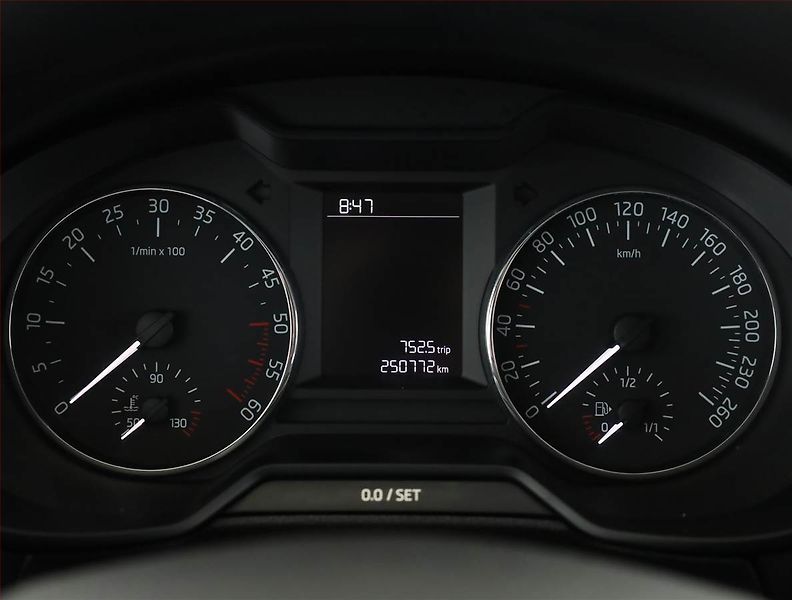 Škoda Octavia (2016) 1.6 TDI, Tempomat - fotka 8 z 15
