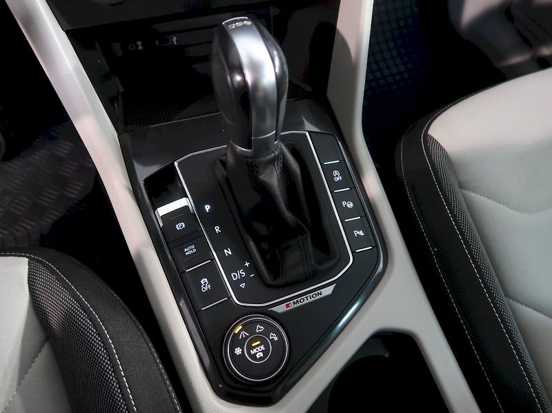 Volkswagen Tiguan (2016) HIGHLINE 2.0TDI 4x4 DSG TAŽNÉ - fotka 28 z 35
