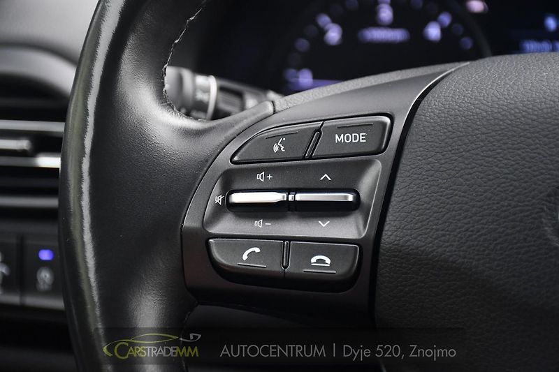 Hyundai i30 1.6CRDi SMART KAMERA CARPLAY - fotka 28 z 50