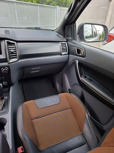 Ford Ranger (2017) Wildtrak 3,2 po servisu - fotka 11 z 32