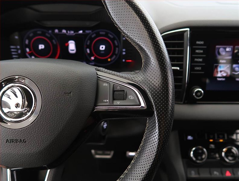 Škoda Karoq (2020) Sportline 1.5 TSI, digi klima - fotka 21 z 25