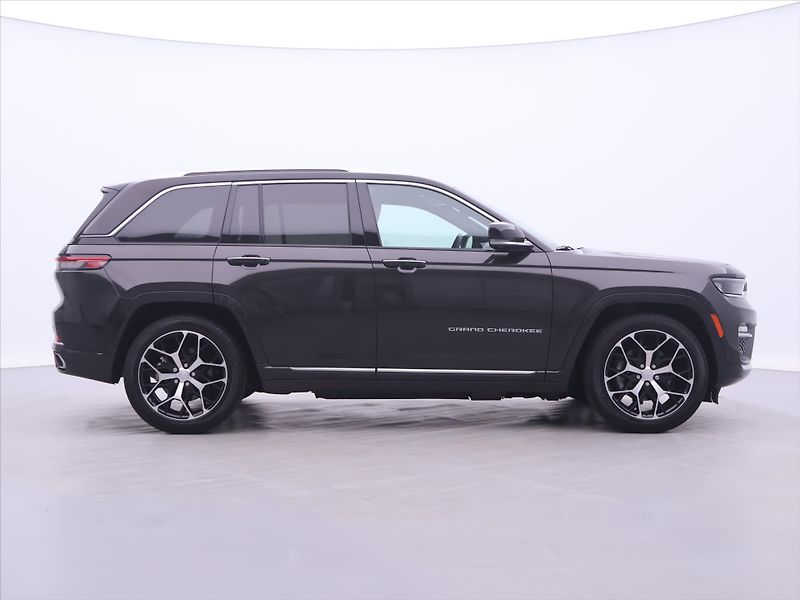 Jeep Grand Cherokee 2,0 4xe Summit Plug-In CZ DPH - fotka 53 z 90