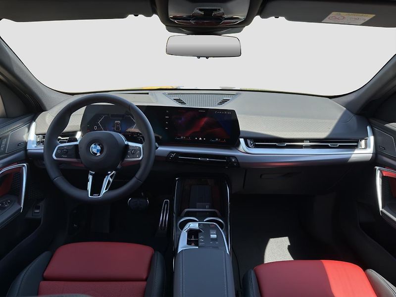 BMW X2 sDrive18d - fotka 4 z 17