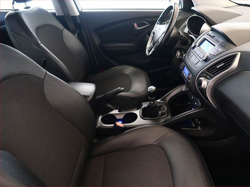 Hyundai ix35 (2015) 1.7 CRDi, Serv.kniha, Tempomat - fotka 9 z 14