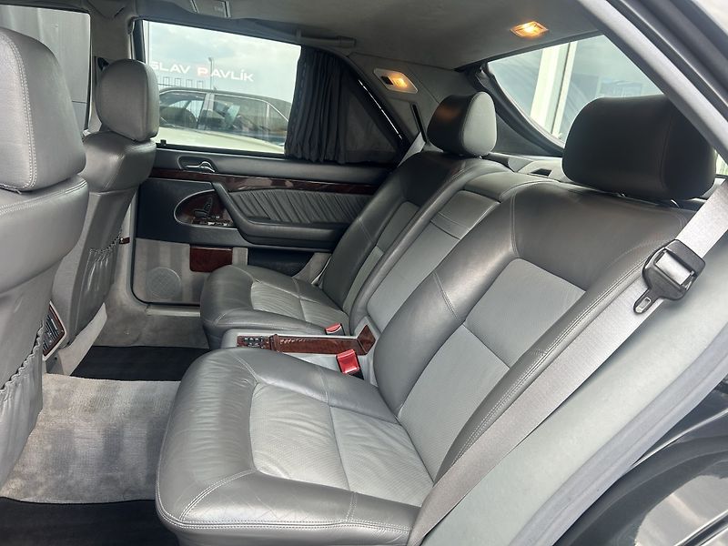 Mercedes-Benz Třídy S S 600 L V12 - fotka 28 z 34