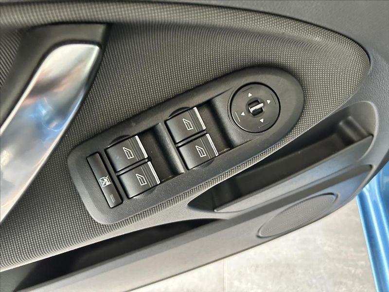 Ford C-MAX 1,6   SERVISKA,AUT.KLIMA,NAVI - fotka 10 z 21