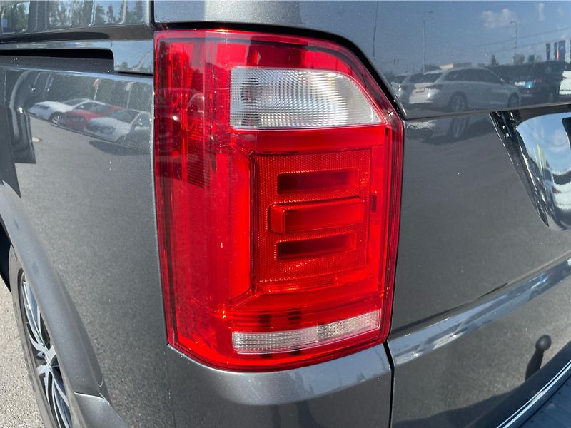 Volkswagen Multivan 2.0 TDi 4-Motion DSG 7st. High - fotka 26 z 26