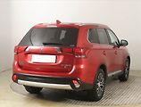 Mitsubishi Outlander (2018) Intense 2.0, 4X4, Automat - náhled 4