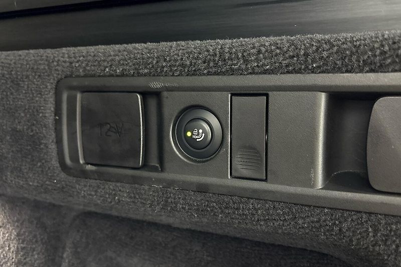 BMW X5 M50i - fotka 12 z 30