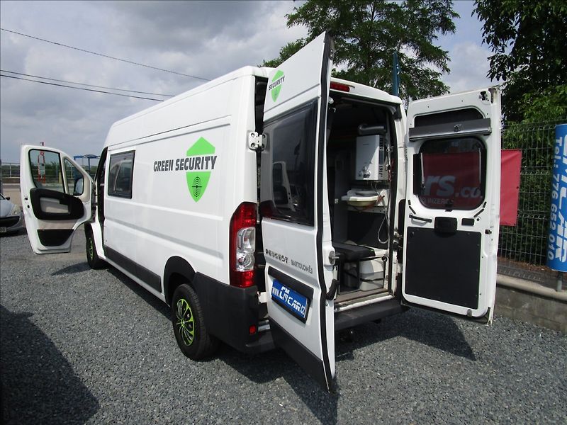 Peugeot Boxer 2.2HDi, Obytný, 5 míst - fotka 58 z 67