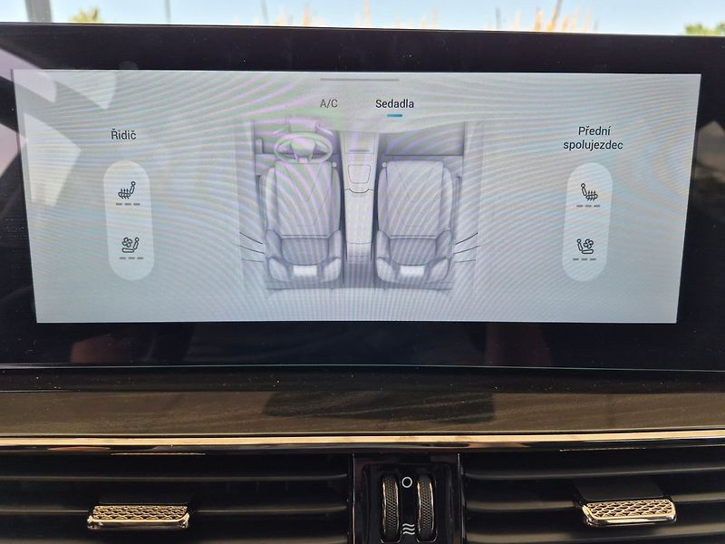 Omoda 5 1,6 TDGi Comfort 108 kW - fotka 12 z 20