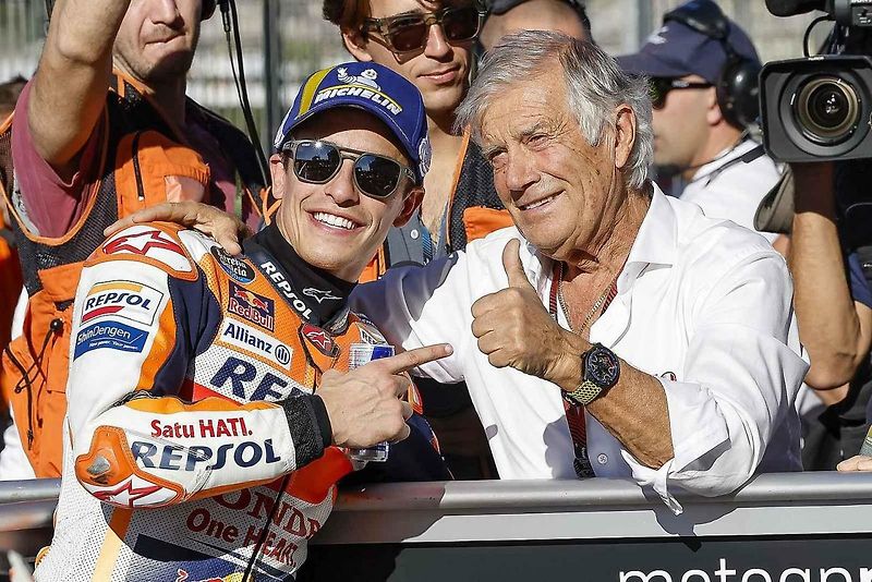 Giacomo Agostini je stále králem mezi závodníky silničních motocyklů. Na svém kontě má úctyhodných patnáct titulů mistra světa, které dosposud nikdo nepřekonal.