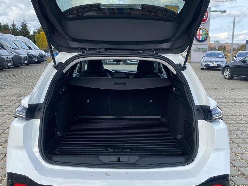 Peugeot 308 (2023) SW 1,2PT (96kW) Allure BA. - fotka 9 z 32