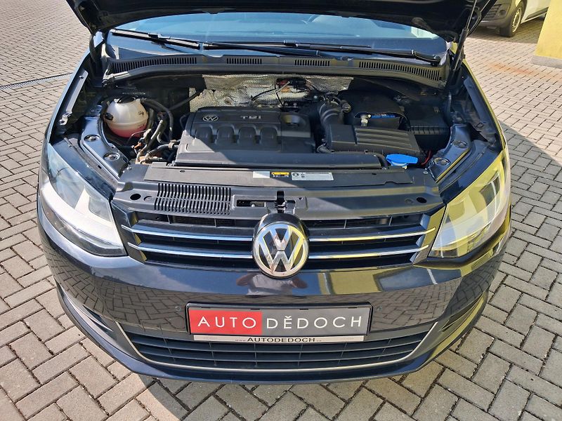 Volkswagen Sharan (2016) 2,0TDi NAVI  DSG  BEZ KOROZE ! - fotka 32 z 39