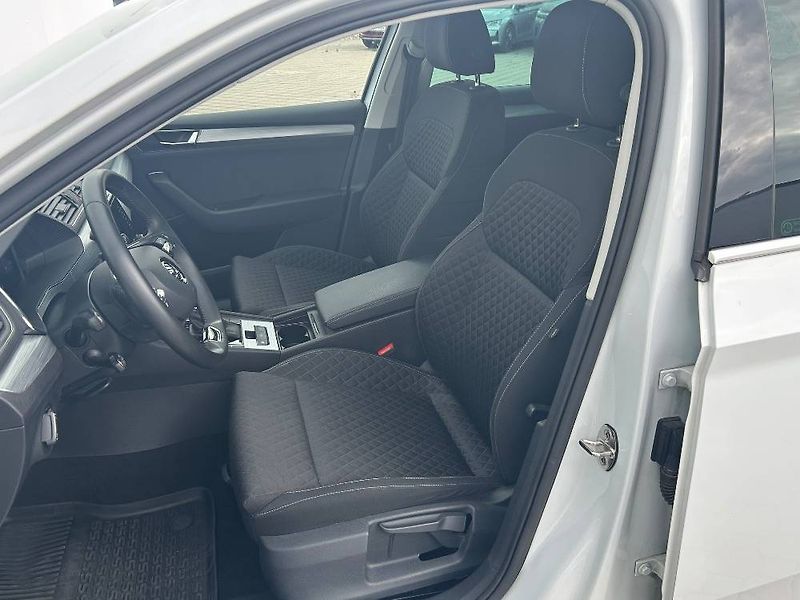 Škoda Superb Ambition 7DSG 2,0TDI - fotka 6 z 24