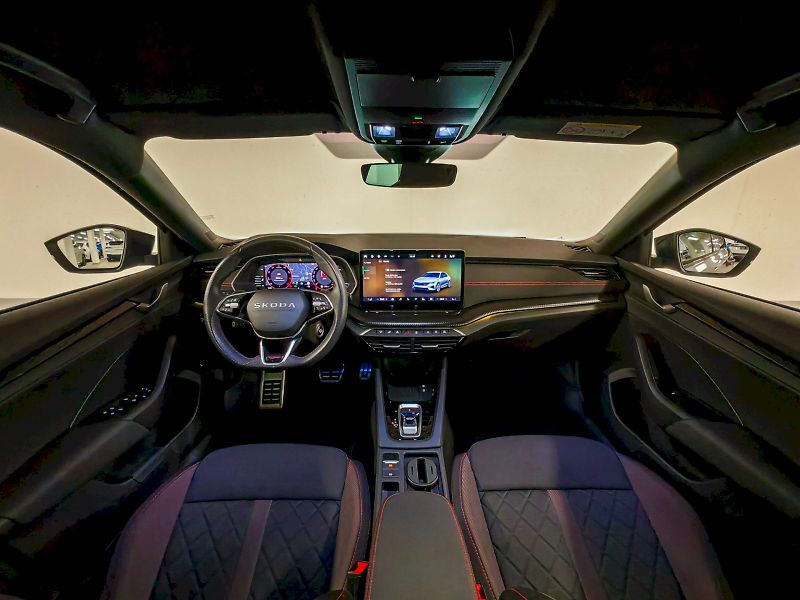 Škoda Octavia (2025) 2.0 TSI 195 kW DSG RS - fotka 5 z 31