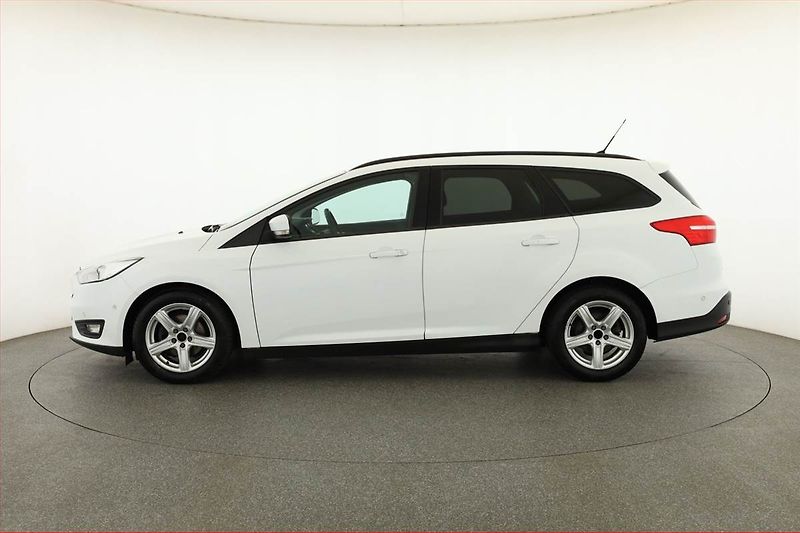 Ford Focus (2016) 1.0 EcoBoost, Serv.kniha - fotka 3 z 17