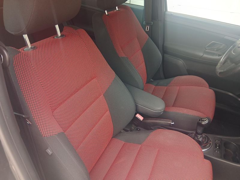 Škoda Fabia 1.2 TSi MONTE CARLO - fotka 17 z 33