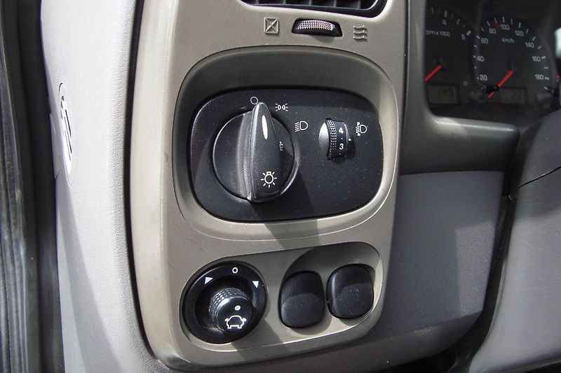 Ford Transit (2005) 2.0 TDCi,100 T350, - fotka 15 z 37