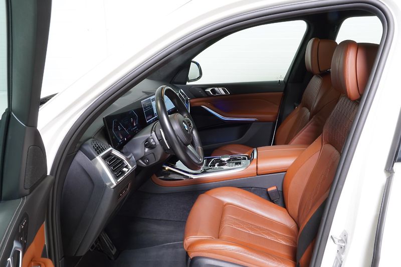 BMW X7 Xdrive40d,Mpaket,ČR,DPH,Tažné - fotka 20 z 40