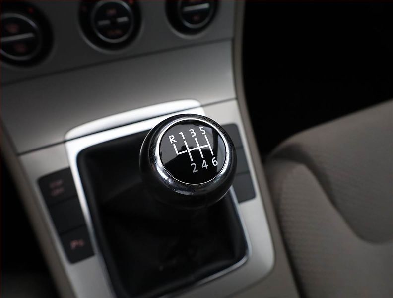 Volkswagen Passat (2009) 1.4 TSI, Xenony, Tempomat - fotka 10 z 16