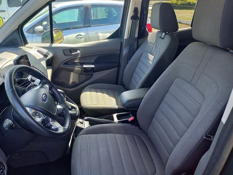 Ford Tourneo Connect (2020) Grand 7 míst - fotka 18 z 25