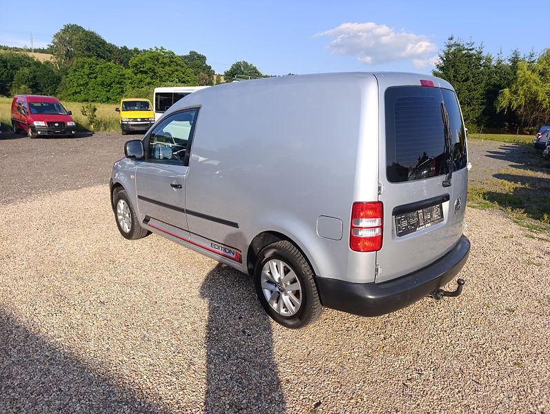 Volkswagen Caddy (2011) 1.6 TDi klima tažné 75kw - fotka 8 z 21