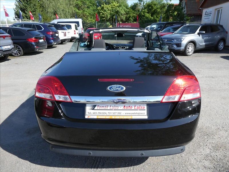Ford Focus 1,6 i 16V 74kW - fotka 8 z 43
