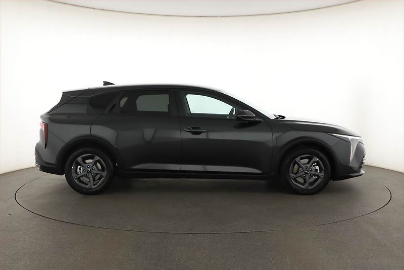 Kia K4 (2026) 1.6 T-GDI, EXCLUSIVE, AUTOMAT - fotka 6 z 20