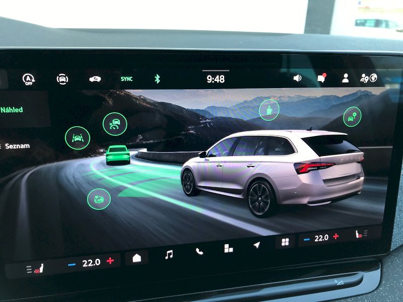 Škoda Octavia (2025) COM SELEC TS 110/1.5 M6F - fotka 23 z 28