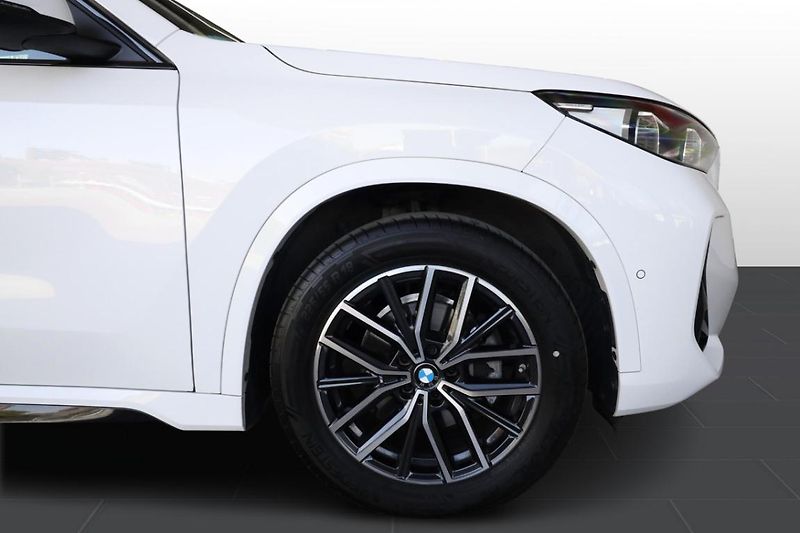 BMW X1 sDrive18d - fotka 7 z 25