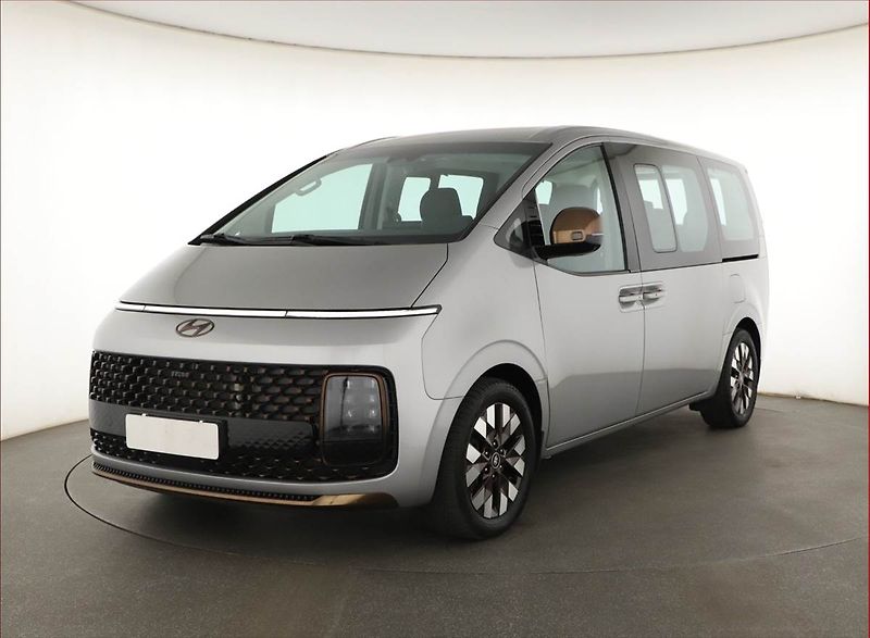 Hyundai Staria (2022) 2.2 CRDi, ČR, 1Maj, DPH - fotka 2 z 30