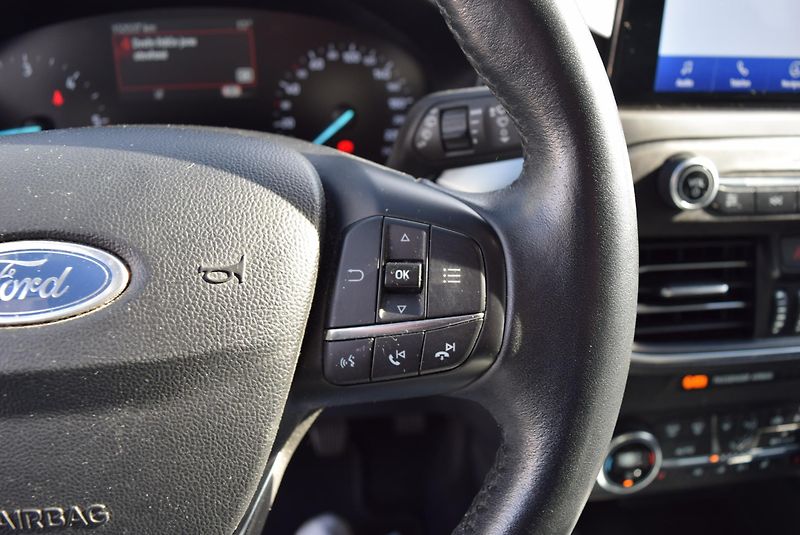 Ford Focus (2019) 2.0TDCI 110kw EcoBlue TAŽN LED - fotka 30 z 49