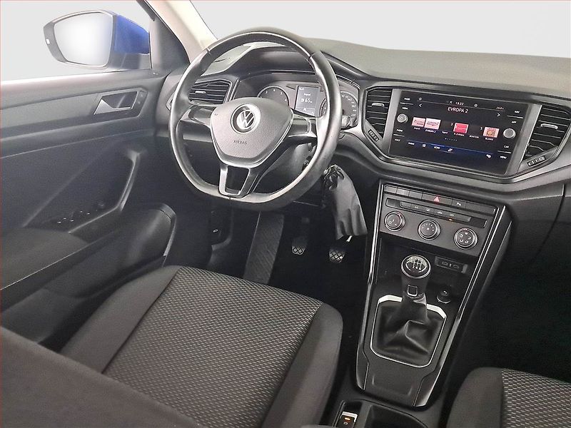 Volkswagen T-Roc (2021) 1.0 TSI, Serv.kniha - fotka 7 z 18