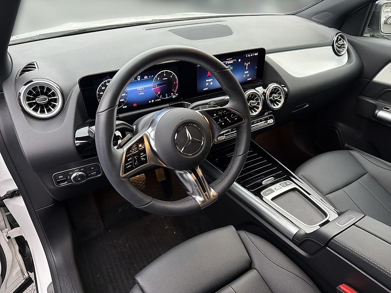 Mercedes-Benz GLA 200d 4MATIC, CZ, 1.majitel - fotka 9 z 17