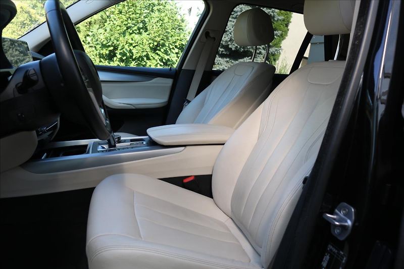 BMW X5 2,0 xDrive25d,ČR, 1. Majitel - fotka 15 z 59
