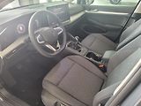 Volkswagen Golf (2026) People 1,5 TSI  - náhled 6