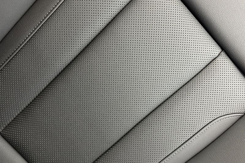 BMW Řada 3 řady 3 | 330d xDrive - fotka 15 z 28