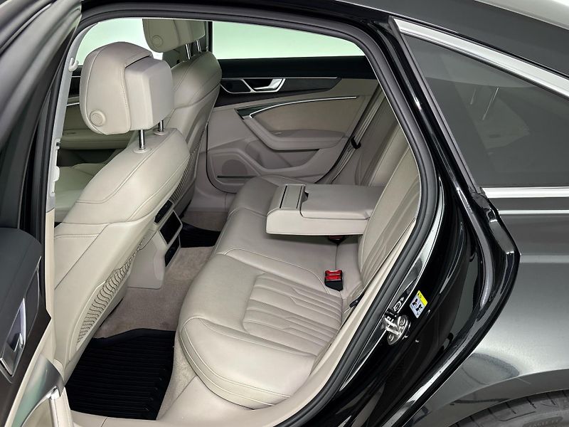 Audi A6 quattro - fotka 8 z 28