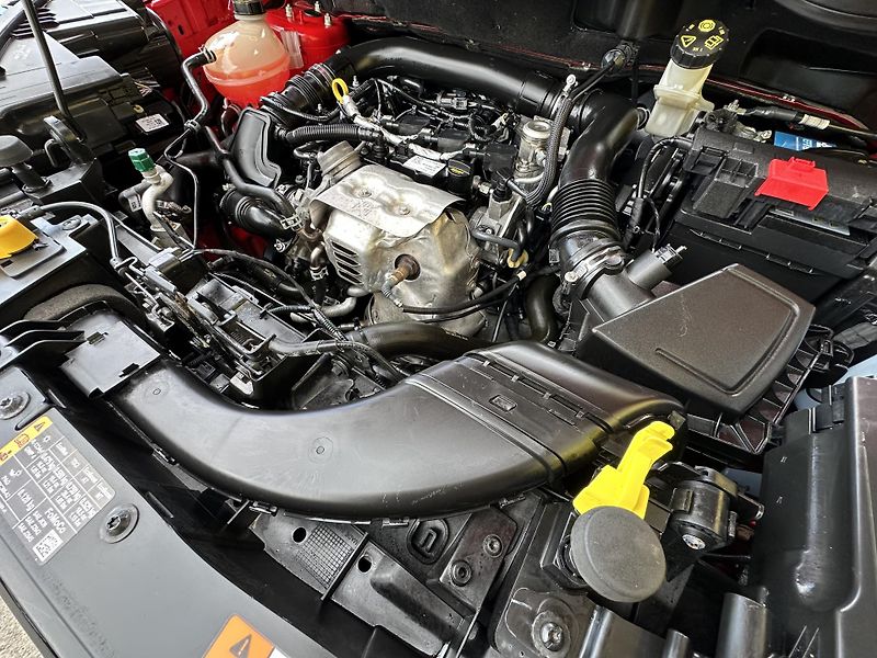 Ford EcoSport (2018) 1.0/92kW * ST-Line * Xenon - fotka 35 z 41