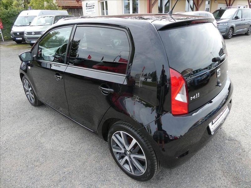 Seat Mii 1,0 MPi 55kW FR line 1.MAJITEL - fotka 8 z 38