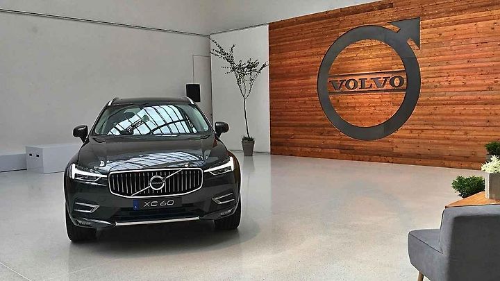 Volvo XC60 v Galerii Mánes.