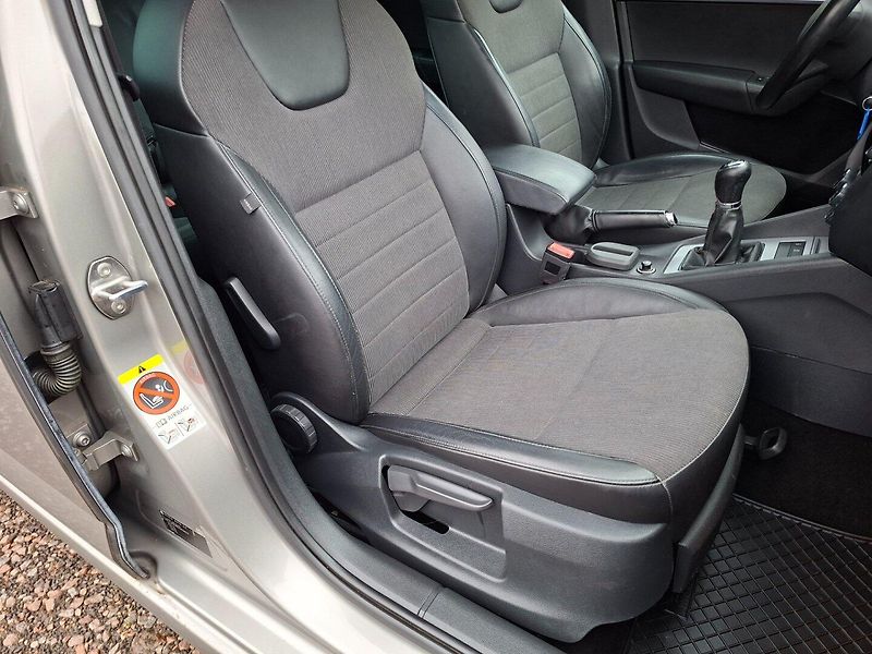 Škoda Octavia (2013) 1.4TSI 103kW 6MAN -S.KNIHA - fotka 24 z 48