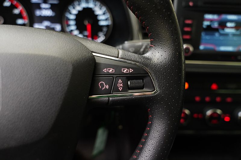 Seat Leon - fotka 8 z 15
