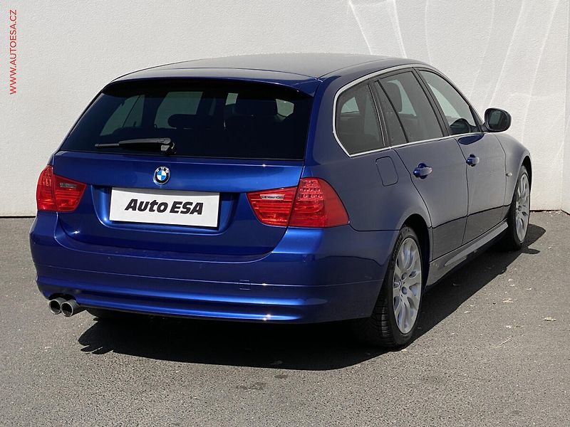 BMW Řada 3 (2011) 3.0D 325d, +ALU - fotka 4 z 17