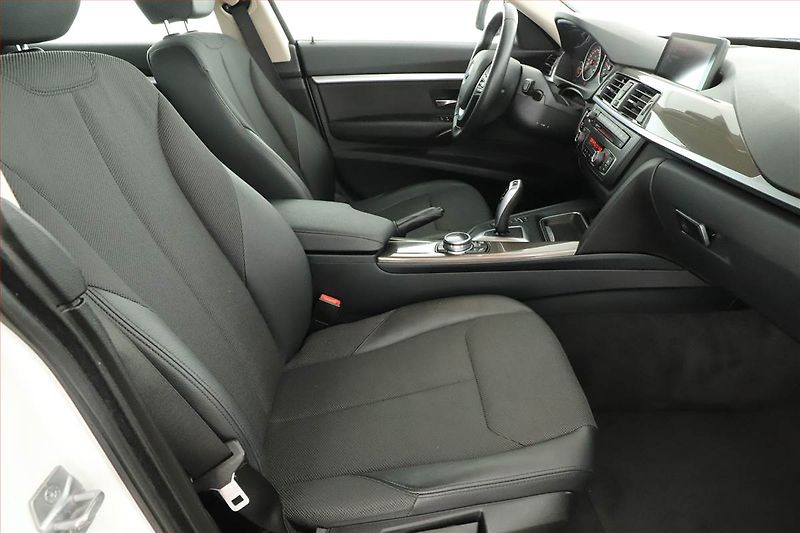 BMW Řada 3 (2014) Modern Line 320d xDrive GT - fotka 7 z 21