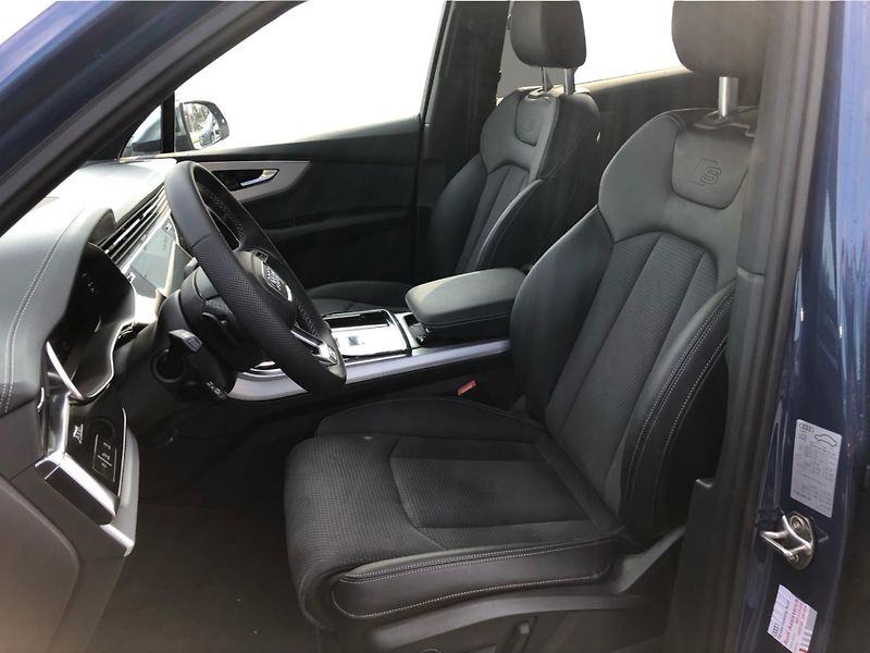 Audi SQ7 4.0 TFSI - fotka 11 z 30