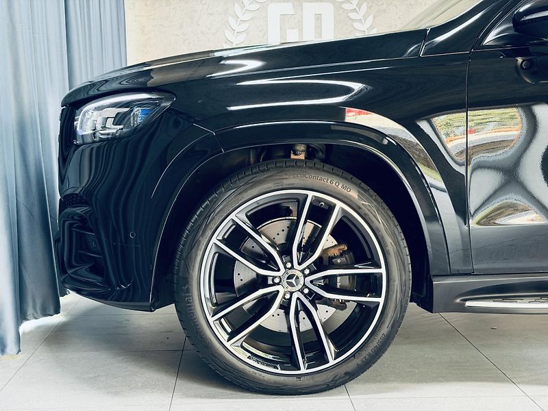 Mercedes-Benz GLS (2025) 450d*4M*AMG*HIGH.END*PANO*TOP - fotka 12 z 46